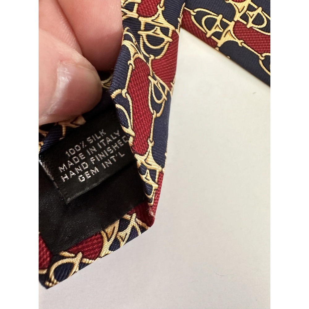 Classico tie Designed By Paulo Gucci - Picture 4 of 4